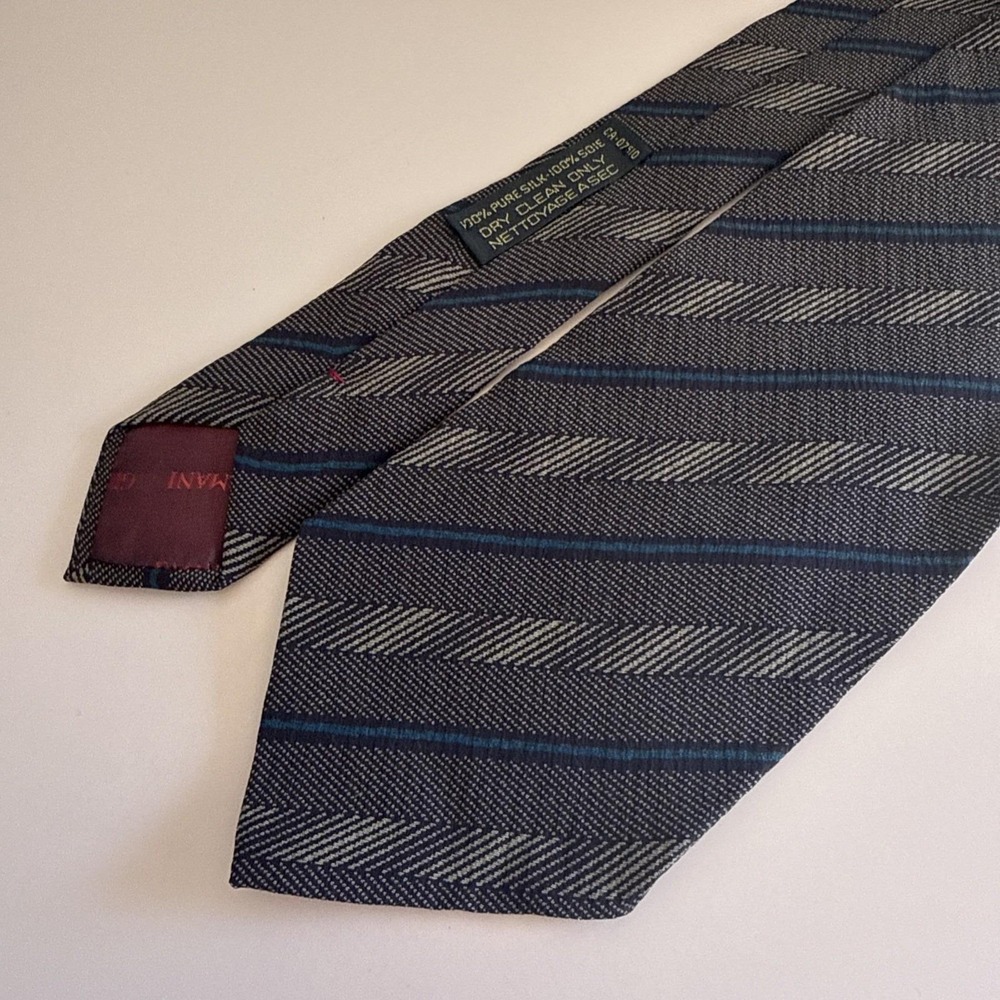Vintage Giorgio Armani Cravatte 100% Silk Tie Brown Blue Herringbone Stripe Made